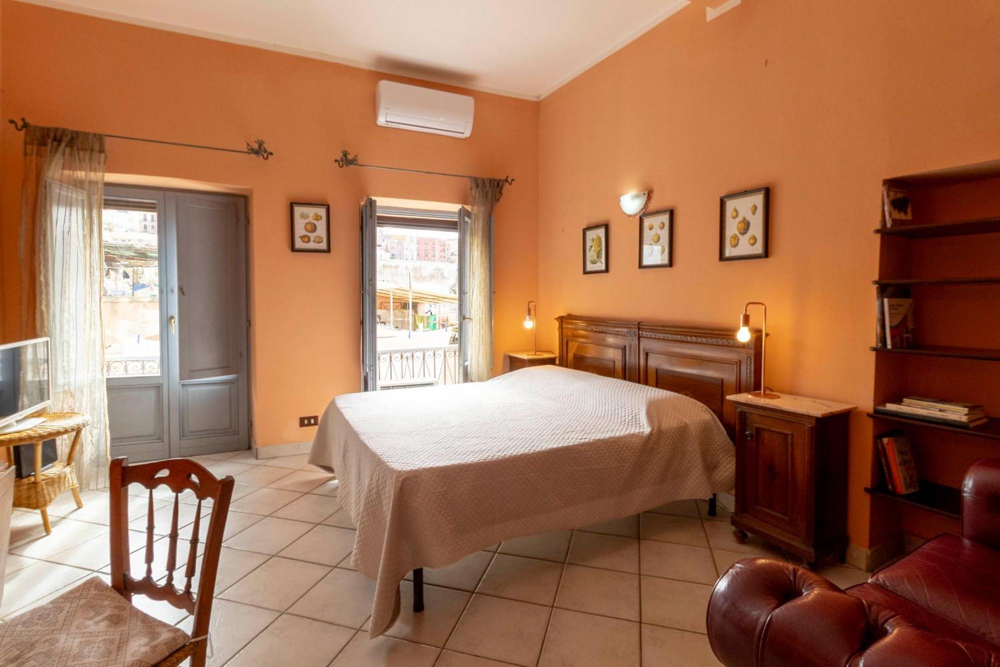 Laribiancos Cagliari Centro Storico Apartamento Exterior foto